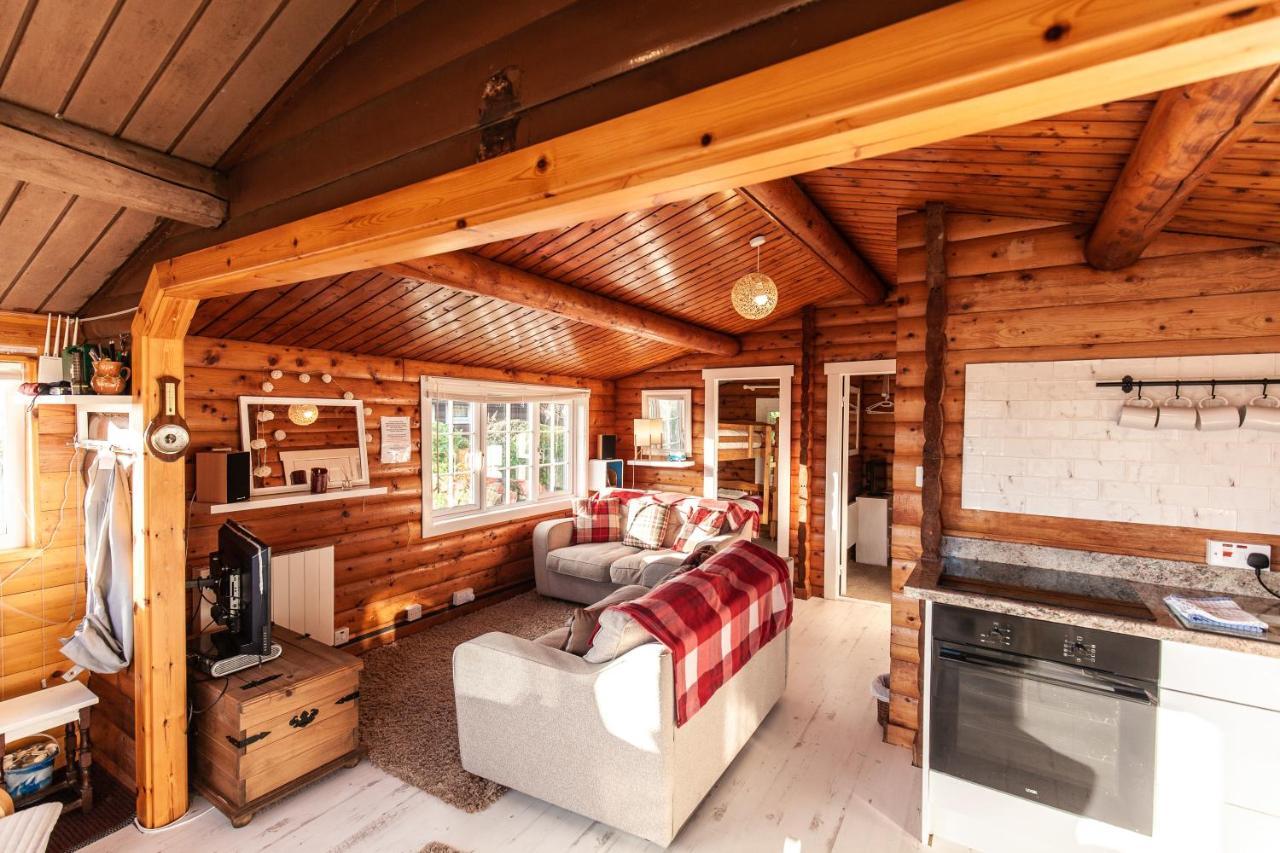 Welsh Retreat 2 Bedroom Log Cabin - Seren Property Trawsfynydd Buitenkant foto